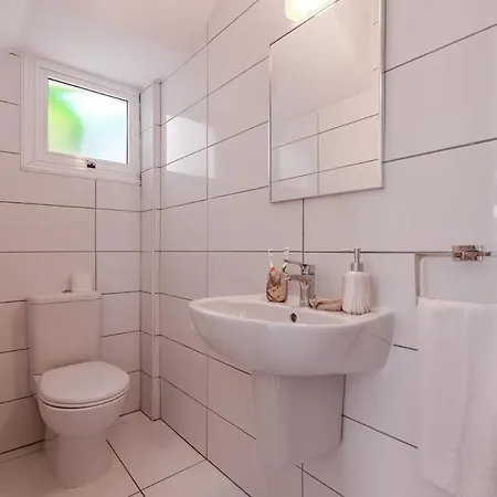 Vilă Nissi Palm 22 With Private Pool *